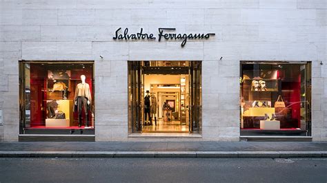 Salvatore Ferragamo shop online